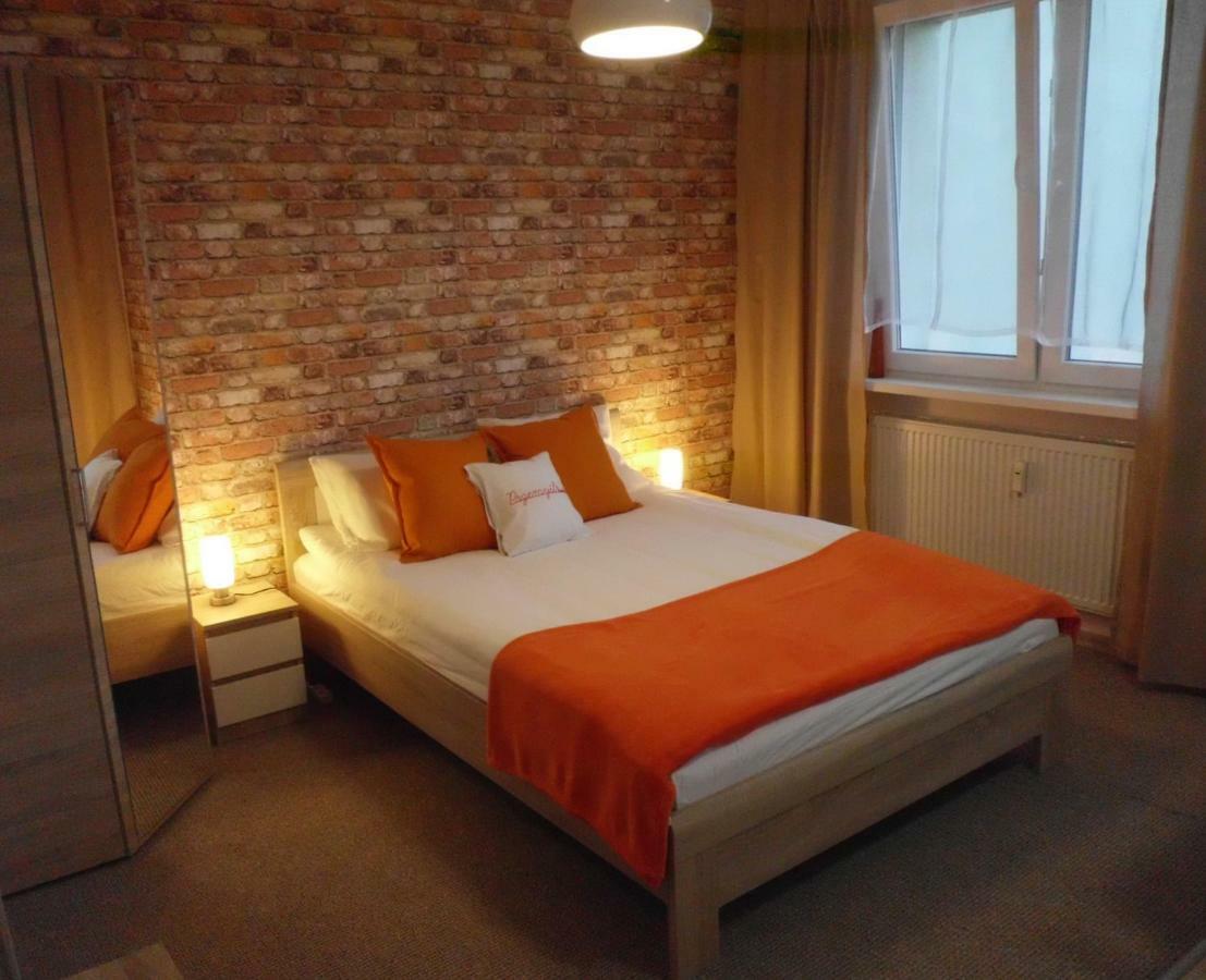 Ares Apartments Пжемысл Экстерьер фото