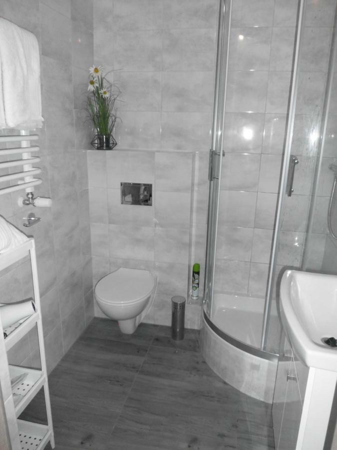 Ares Apartments Пжемысл Экстерьер фото
