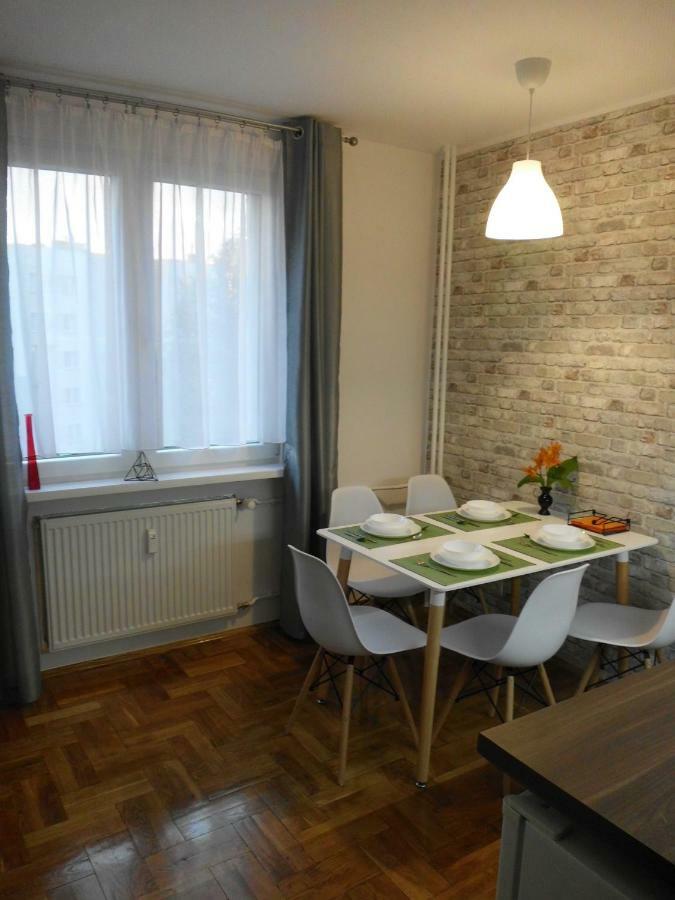 Ares Apartments Пжемысл Экстерьер фото